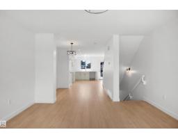 920 19 Av Nw, Edmonton, AB T6T1J1 Photo 8