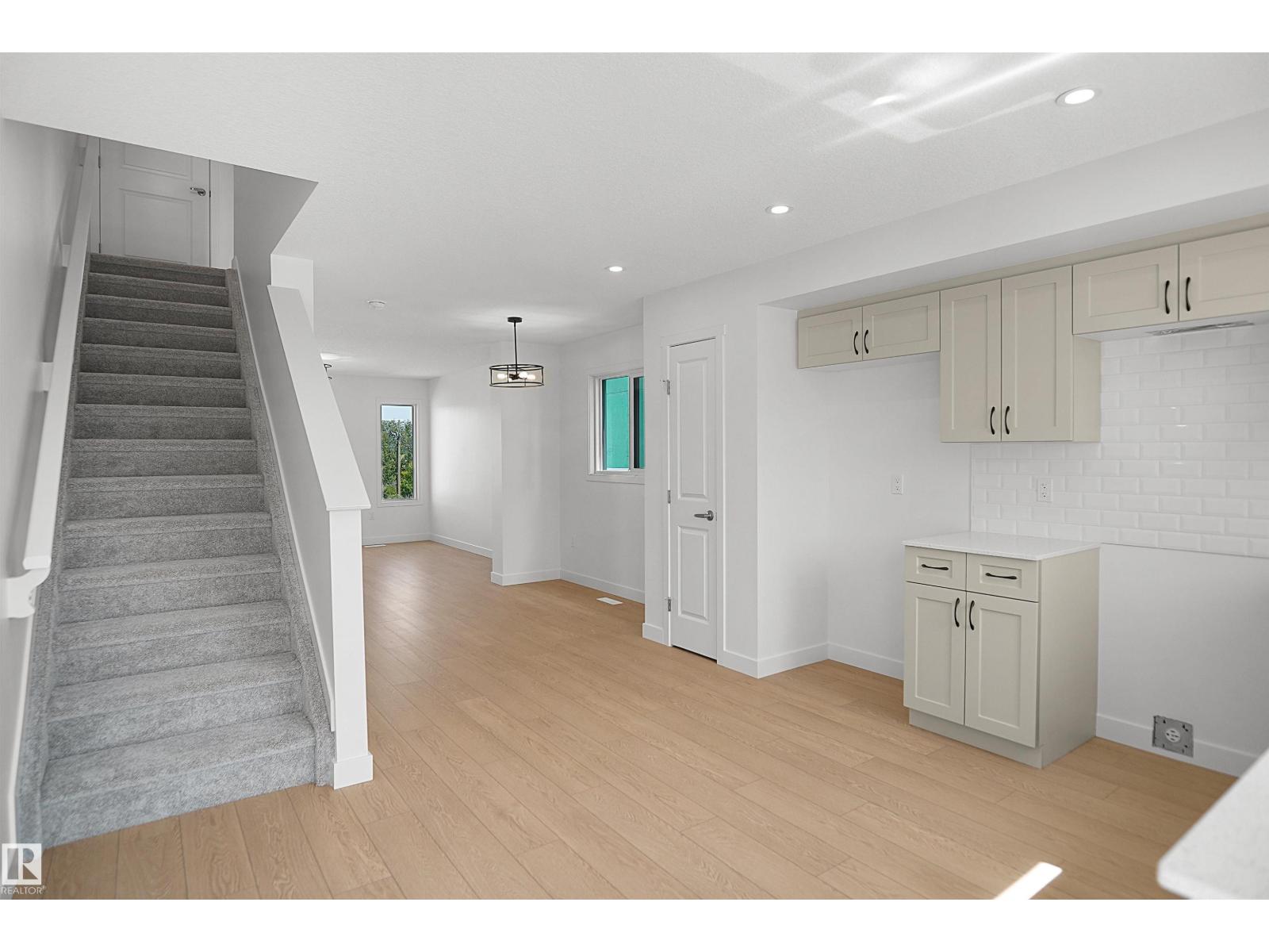 920 19 Avenue NW - Photo 11