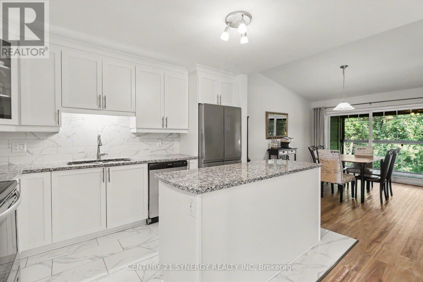 2 Bed, 1 Bath House for Sale in Russell – 406 – 99 ST-MORITZ TERRACE, Russell – MLS# X13655746 - Image 13