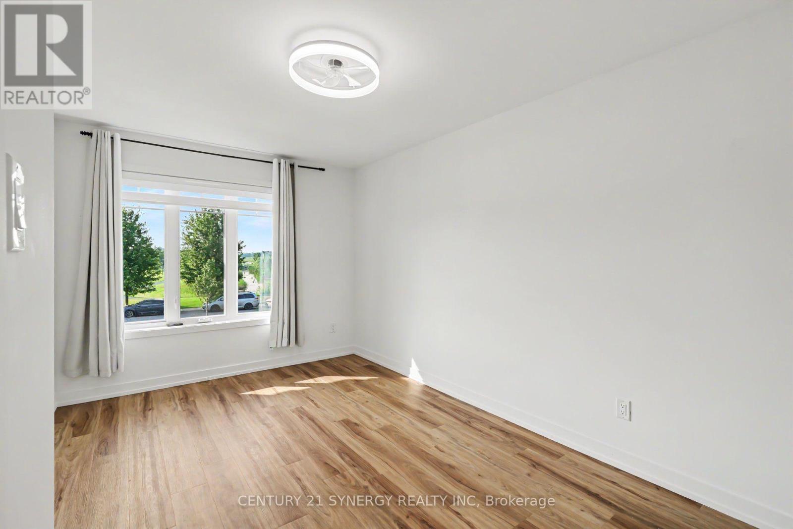2 Bed, 1 Bath House for Sale in Russell – 406 – 99 ST-MORITZ TERRACE, Russell – MLS# X13655746 - Image 16