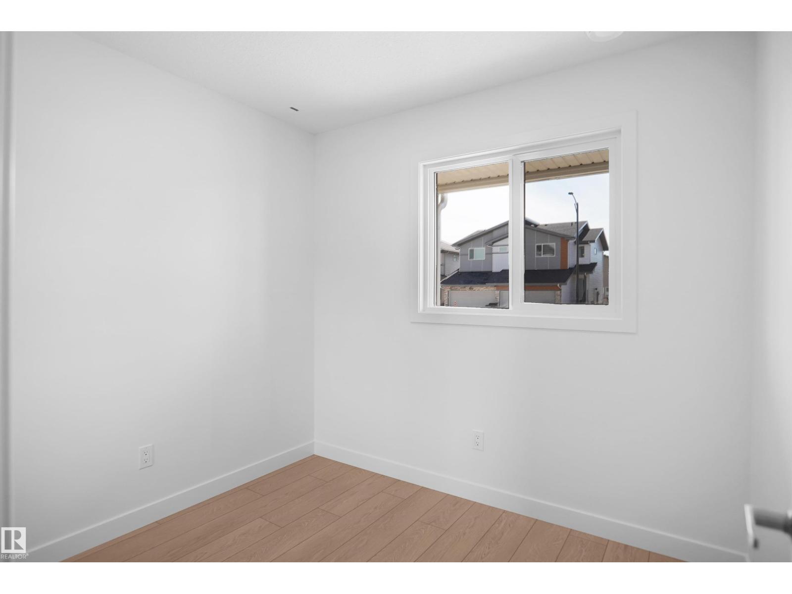 922 19 Avenue NW - Photo 5