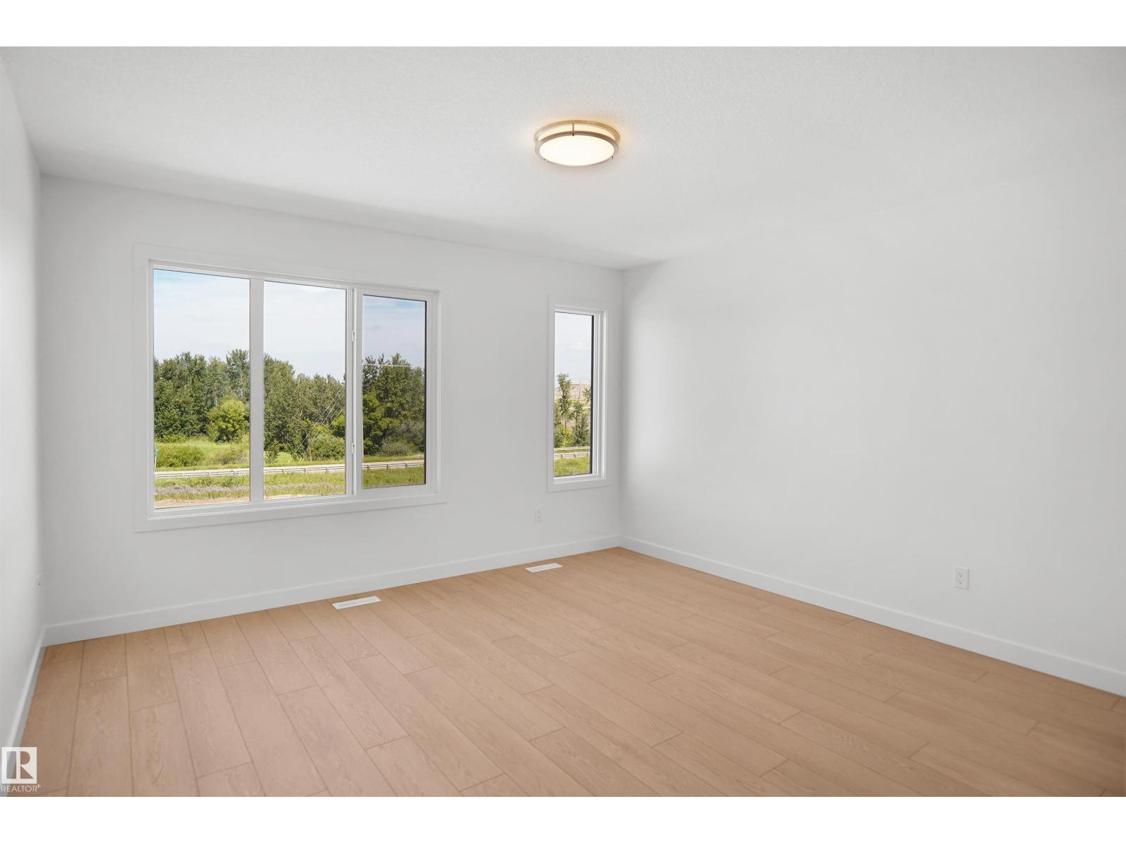 924 19 AV NW - 3