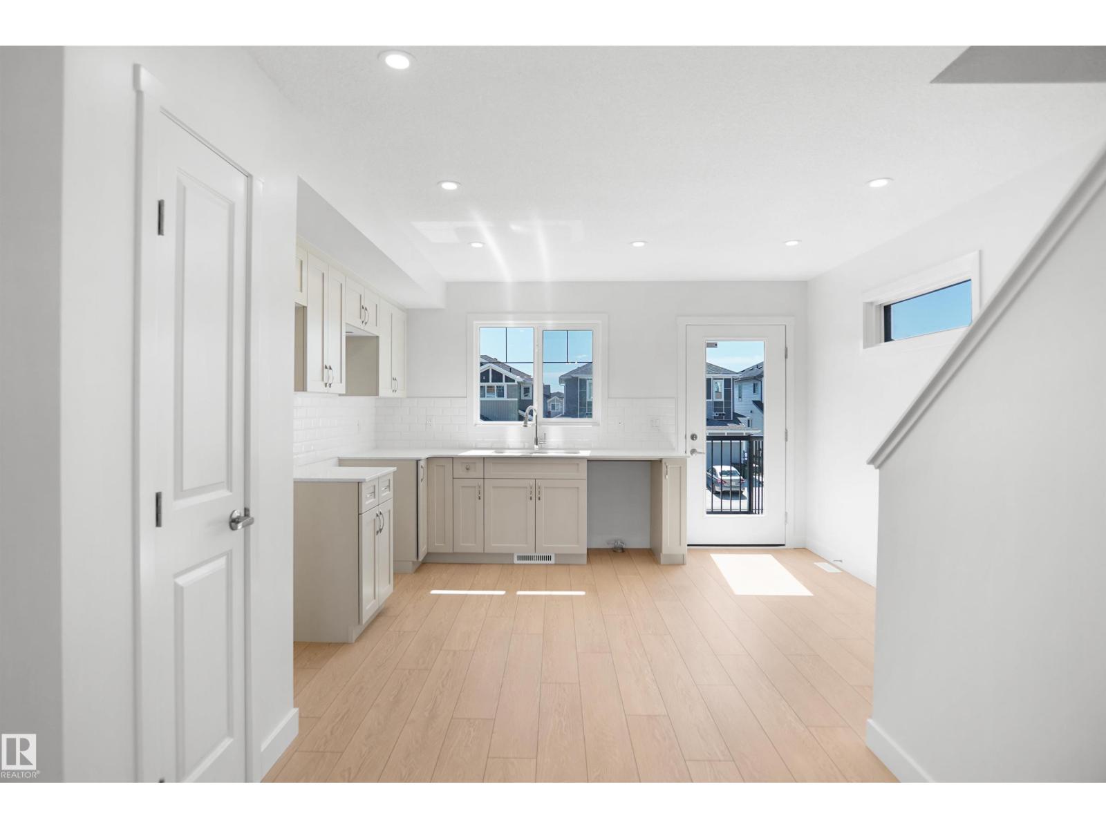 926 19 Avenue NW - Photo 13