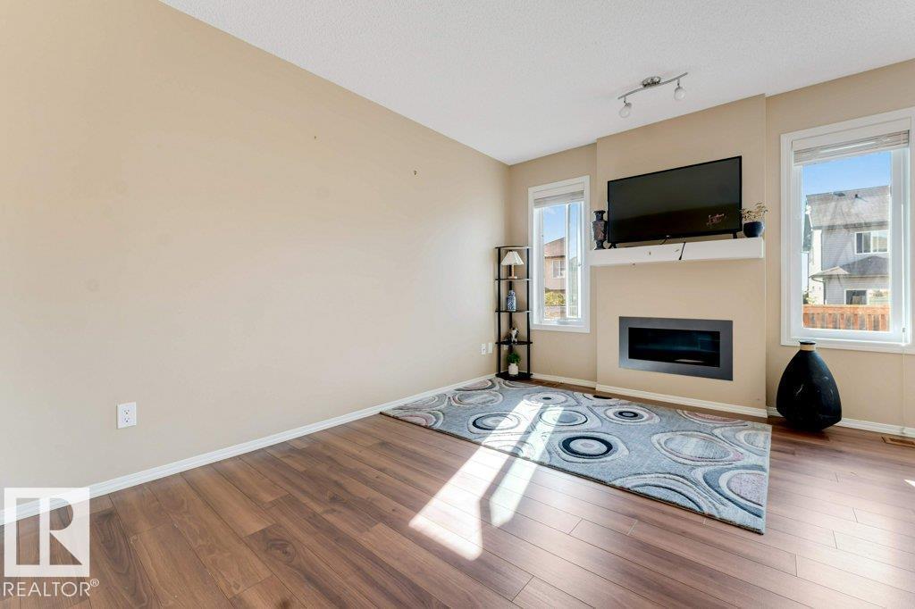 2912 15 ST NW - 9