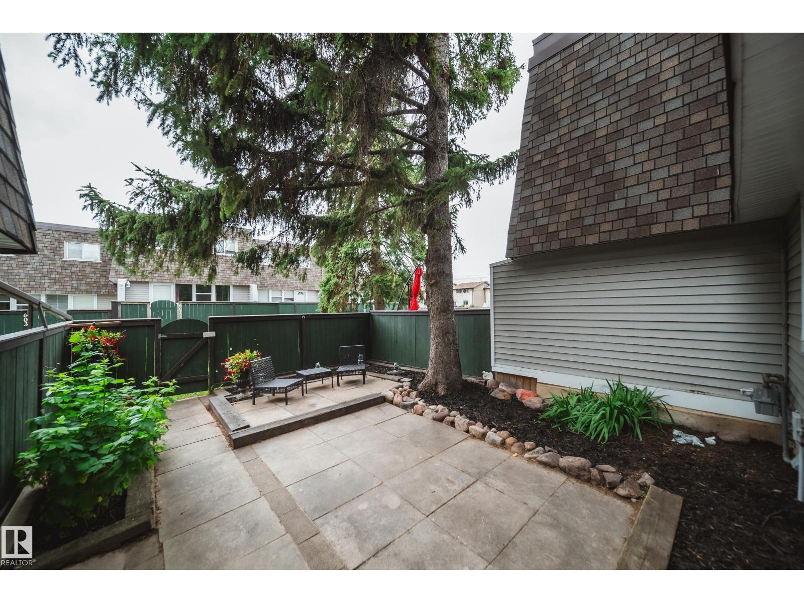 521 VILLAGE ON THE GREEN GR NW - Image 36