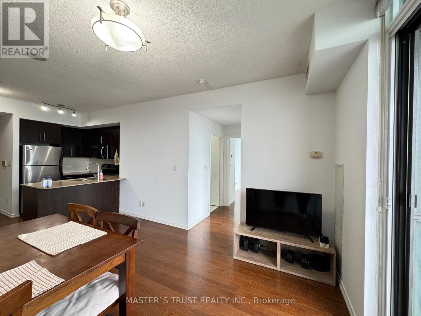 #4502 65 BREMNER BOULEVARD - 6