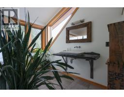 6580 Highway 6, Ymir, BC V0G2K0 Photo 39
