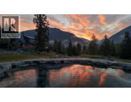 Kitchen - 6580 Highway 6, Ymir, BC V0G2K0 Photo 11