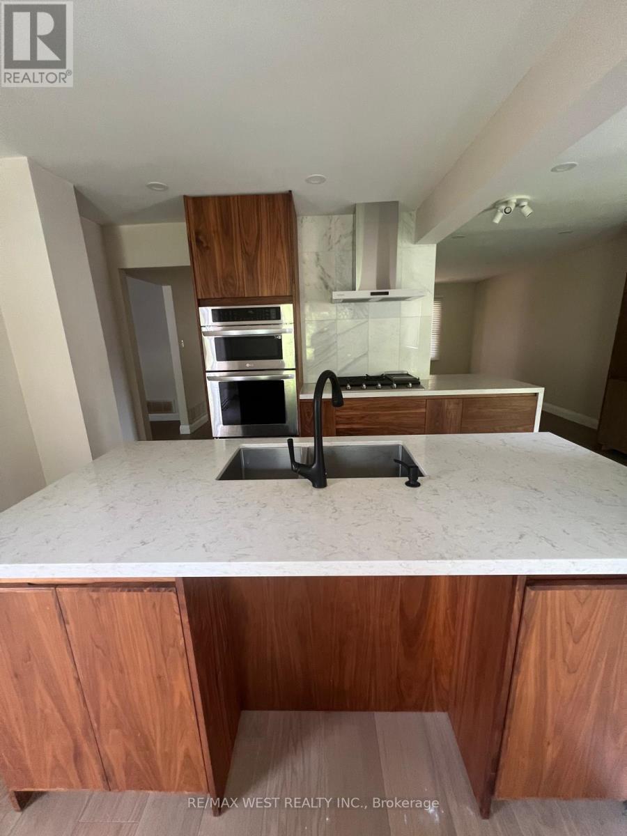 51 MOORCREST DRIVE - 6