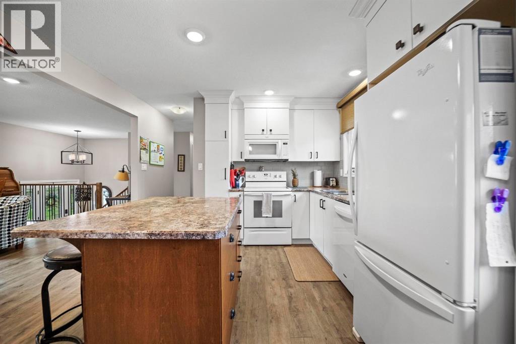 4504 66 Street Close - Image 15