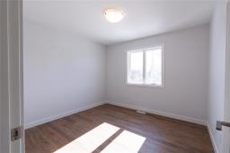 1402 Pacific Avenue, Winnipeg, MB R3E1G9 Photo 21