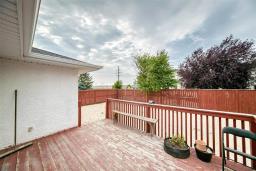 323 Inkster Garden Drive, Winnipeg, MB R2R2R4 Photo 34