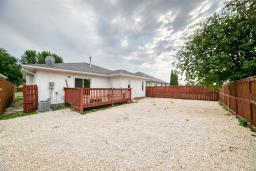 323 Inkster Garden Drive, Winnipeg, MB R2R2R4 Photo 37
