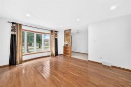 Recreation room - 323 Inkster Garden Drive, Winnipeg, MB R2R2R4 Photo 7