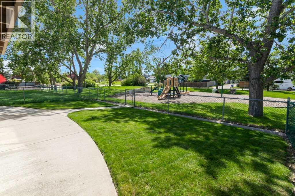9 Tanner Close SE - 40