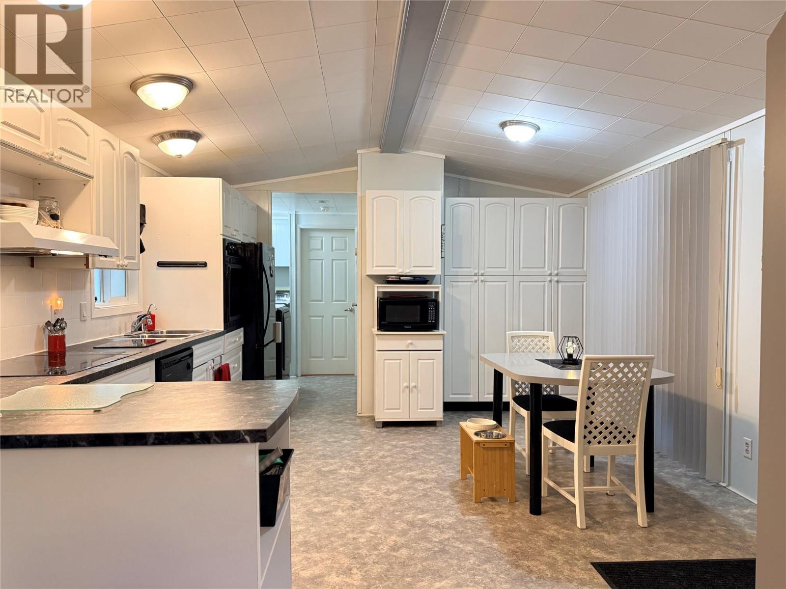 1558 Thompson Road, Christina Lake
