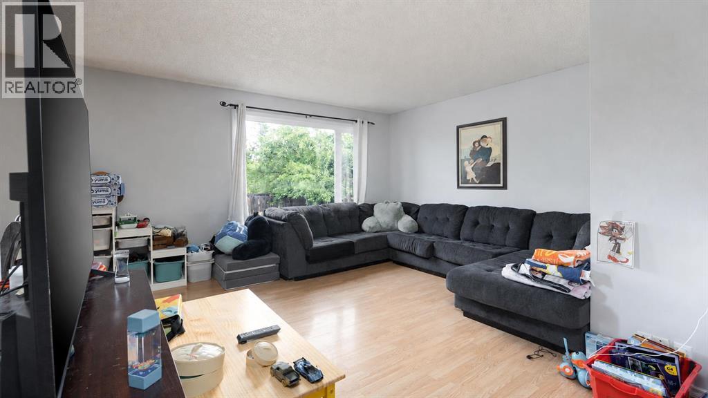 122 Bird Crescent - Photo 7