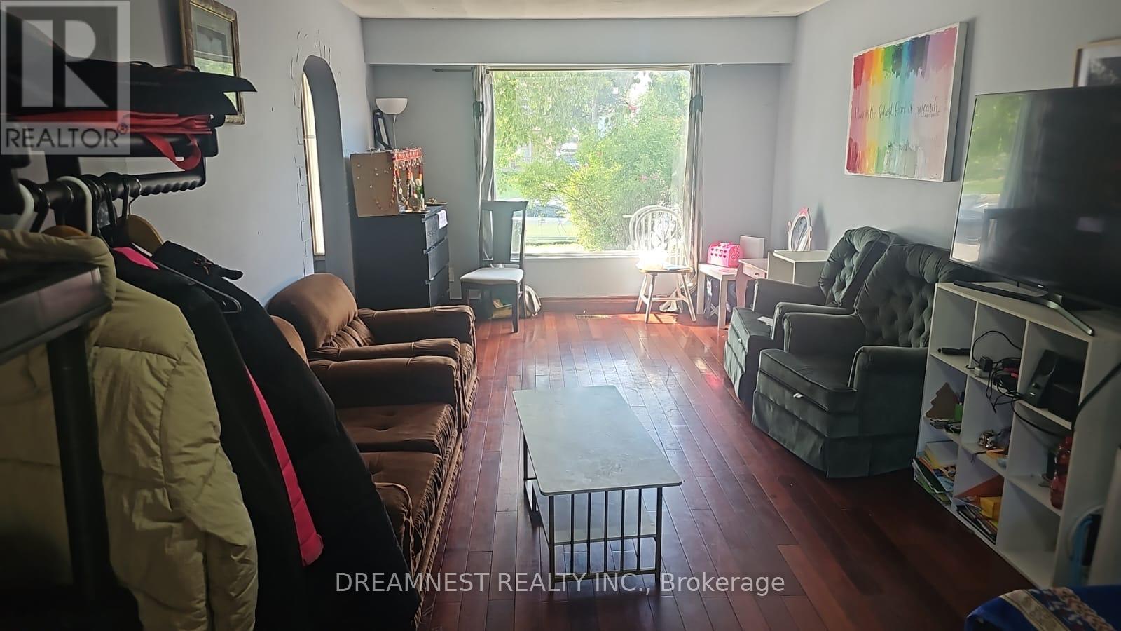 59 COXWORTH CRESCENT - 4