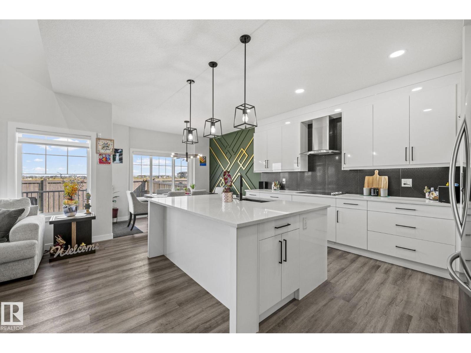 16128 31 AV SW - Image 16
