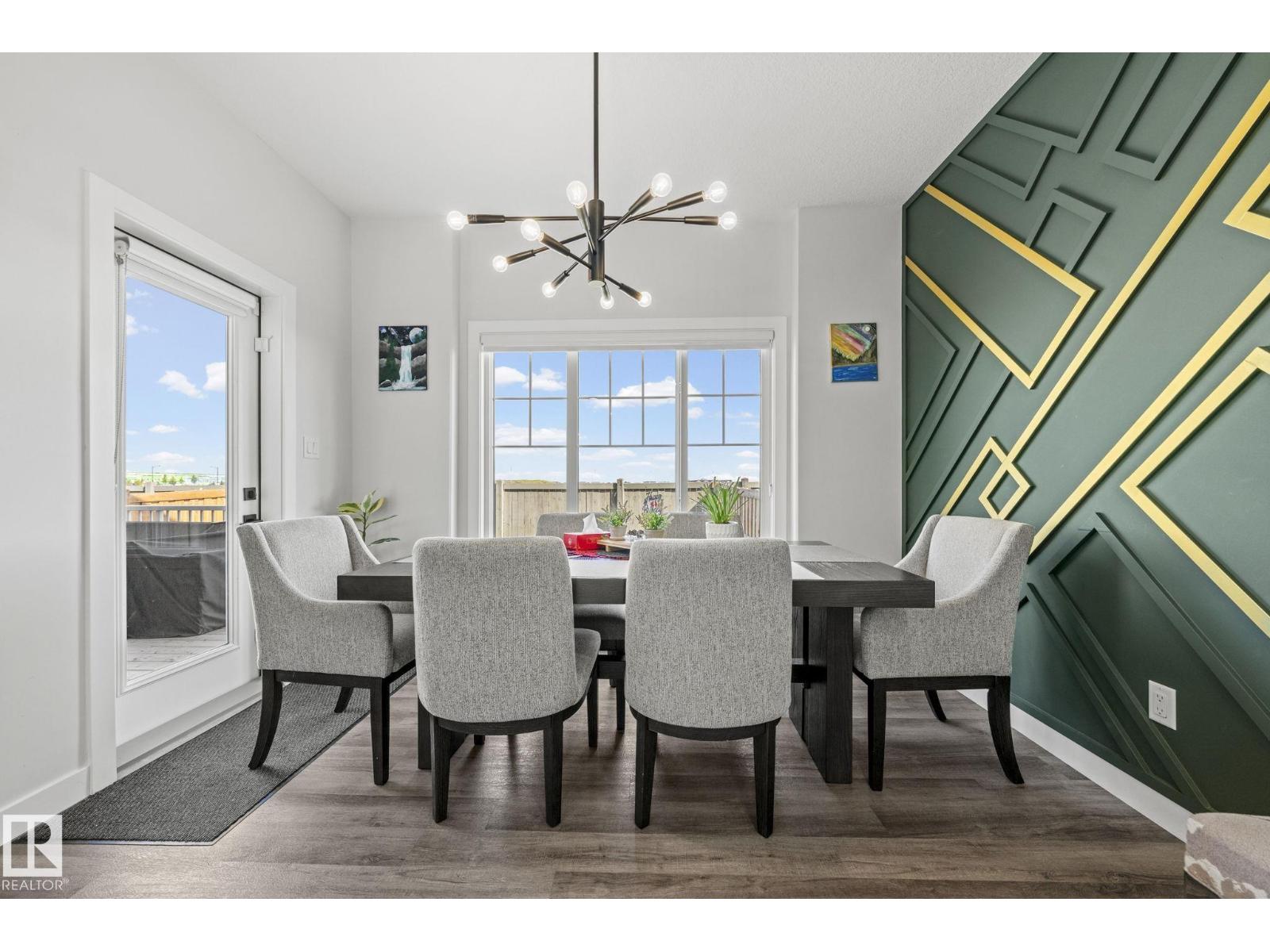 16128 31 AV SW - 17