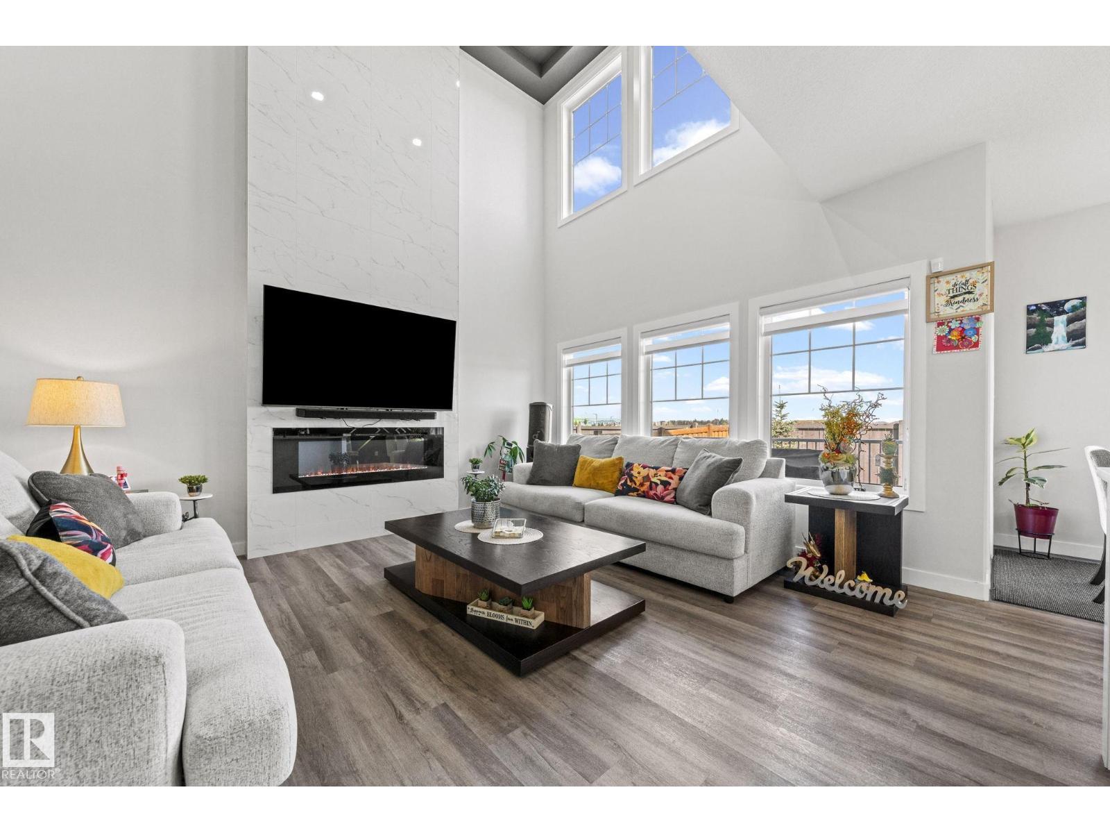 16128 31 AV SW - 20