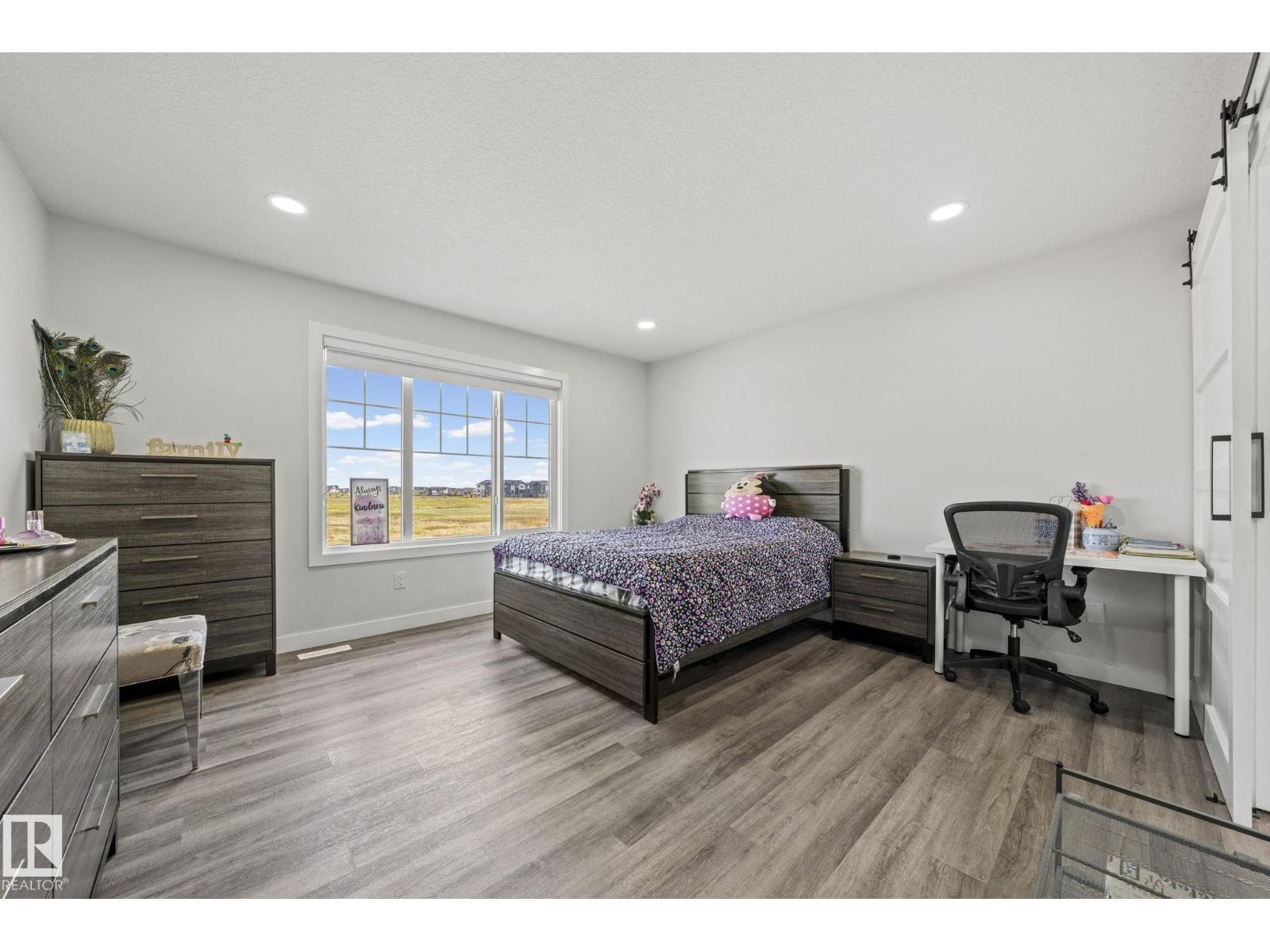 16128 31 AV SW - 26