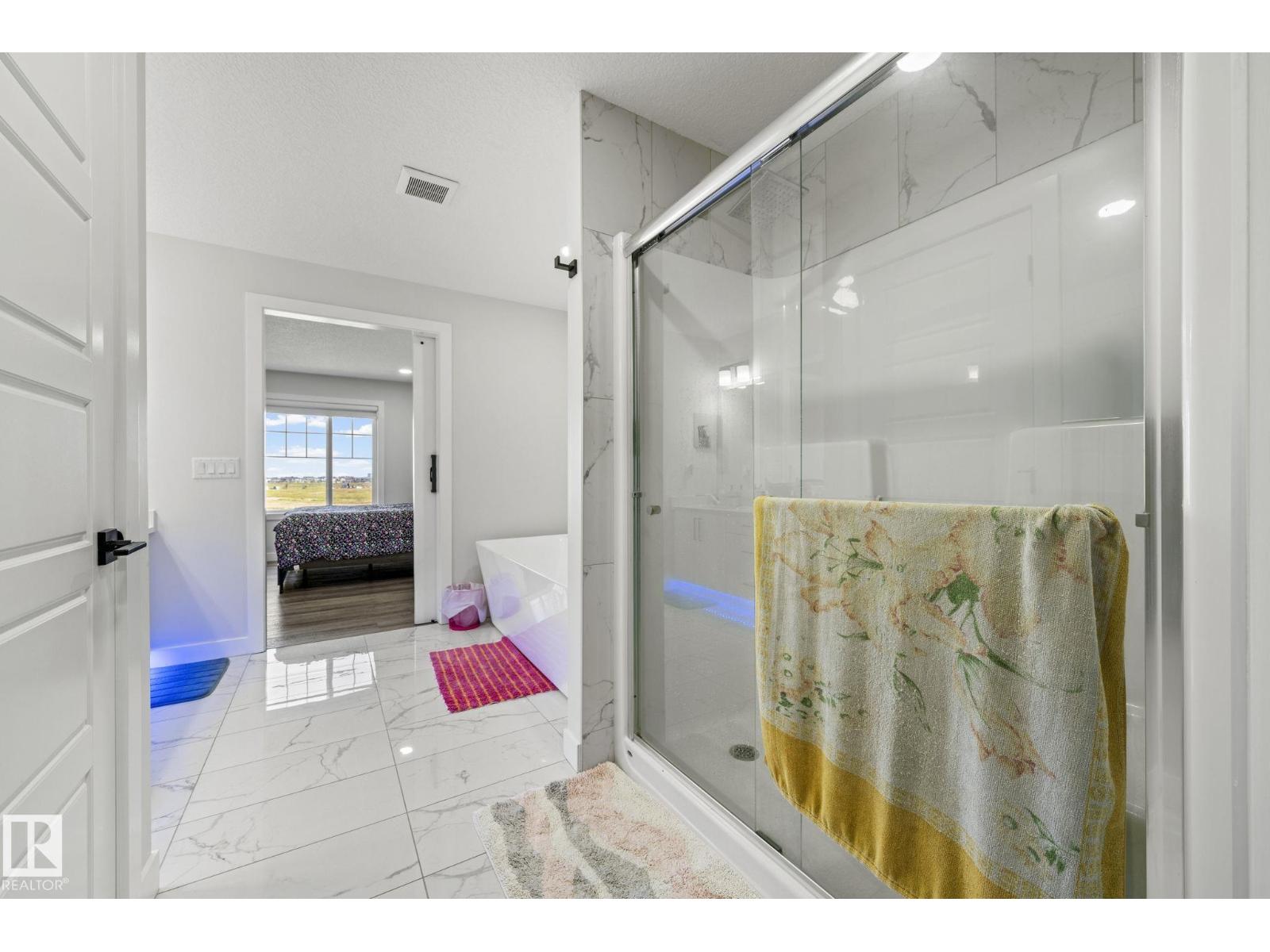 16128 31 AV SW - Image 32