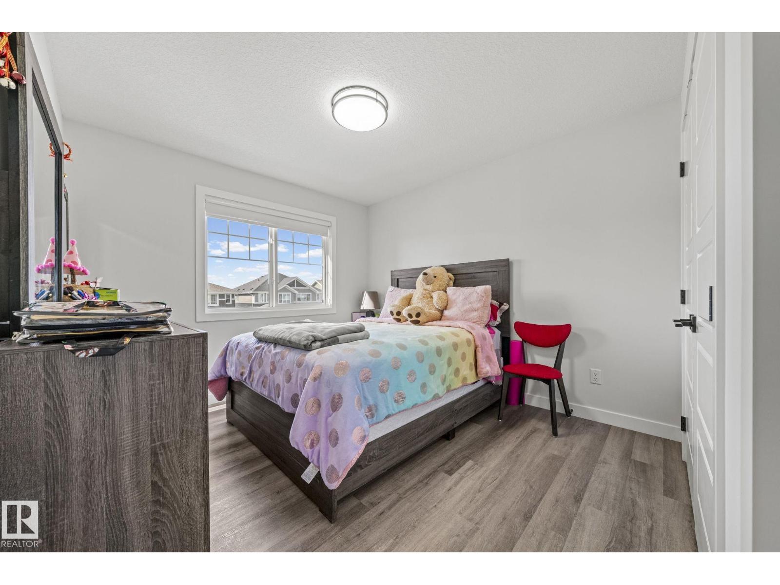 16128 31 AV SW - Image 37