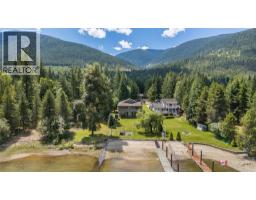 Laundry room - 664 Ainslie Road, Harrop, BC V1L6P6 Photo 11