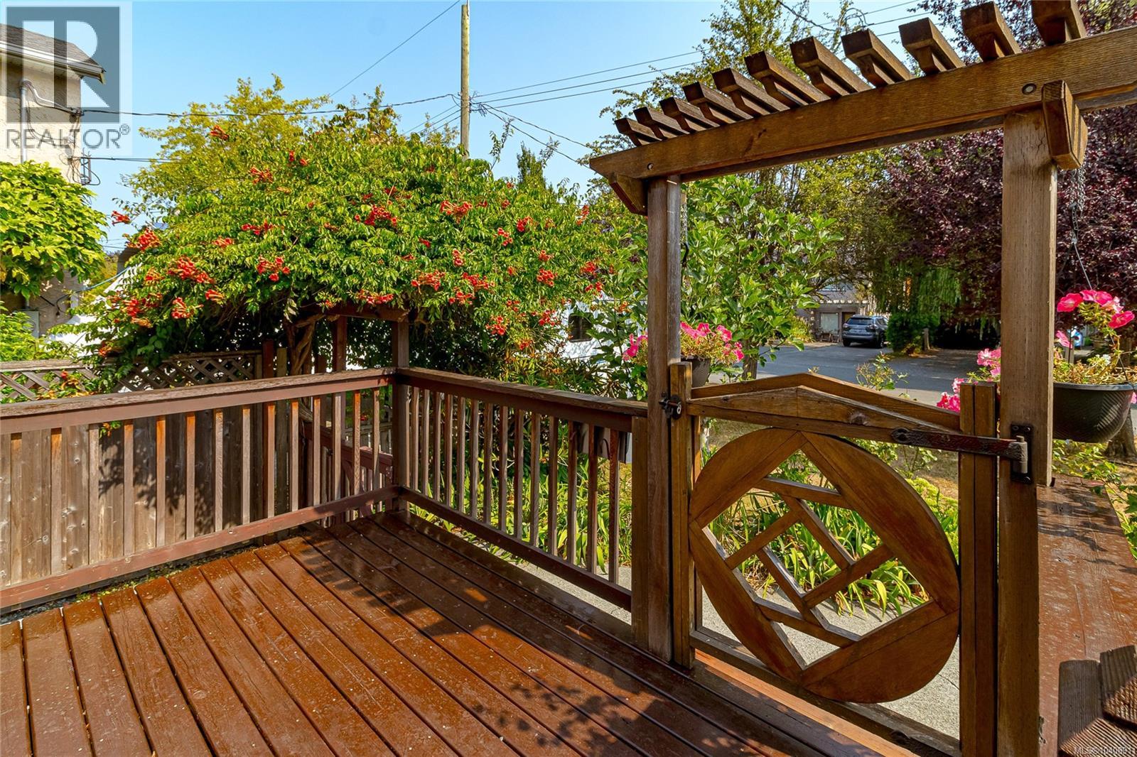 367 Vincent Ave - 5