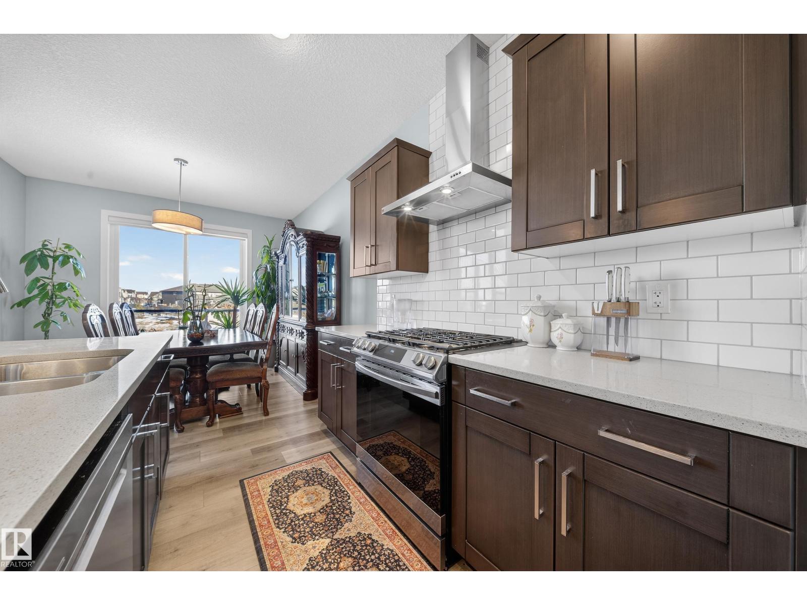 1575 PLUM CIRCLE CI SW - 16