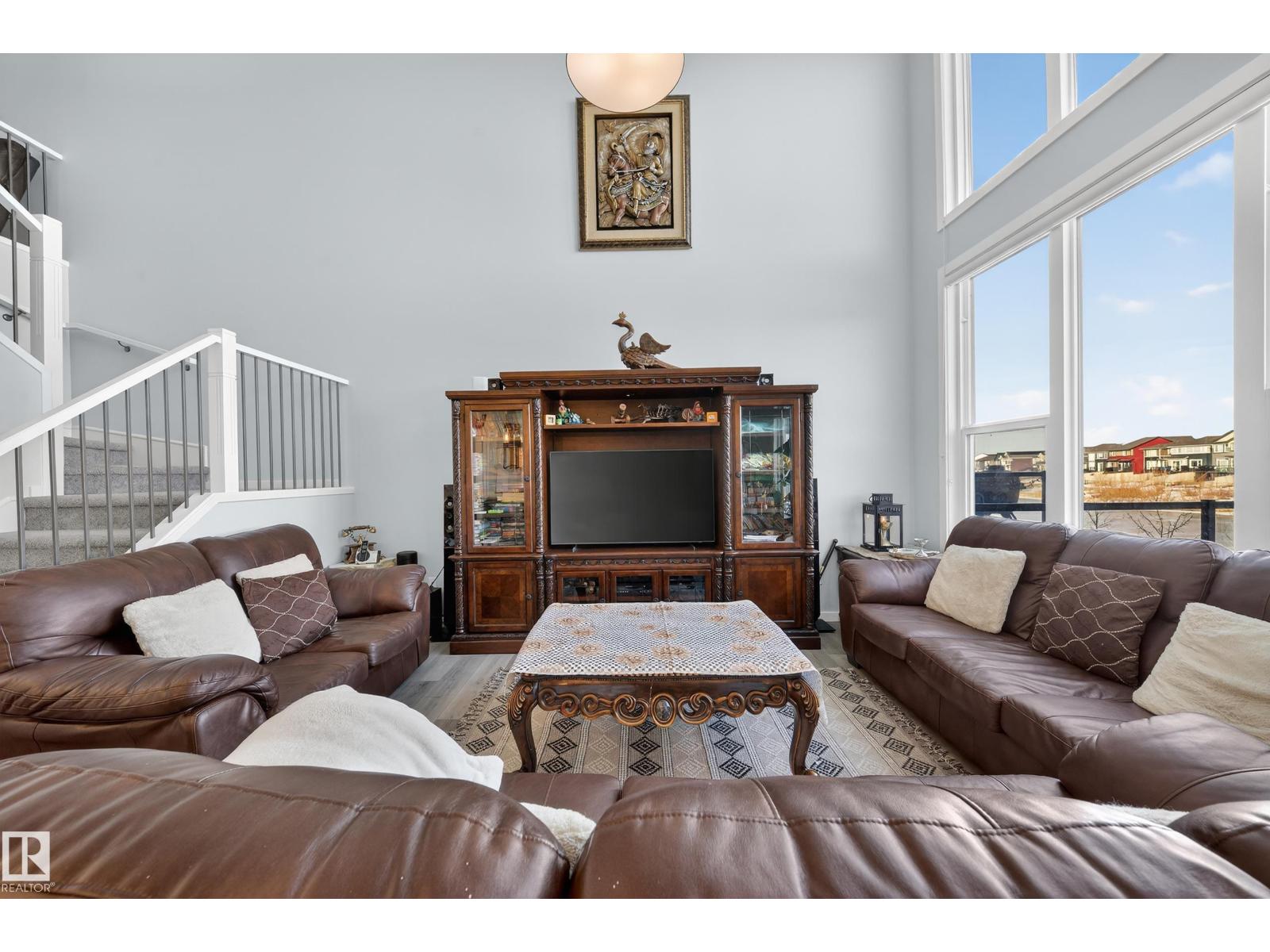 1575 PLUM CIRCLE CI SW - 28