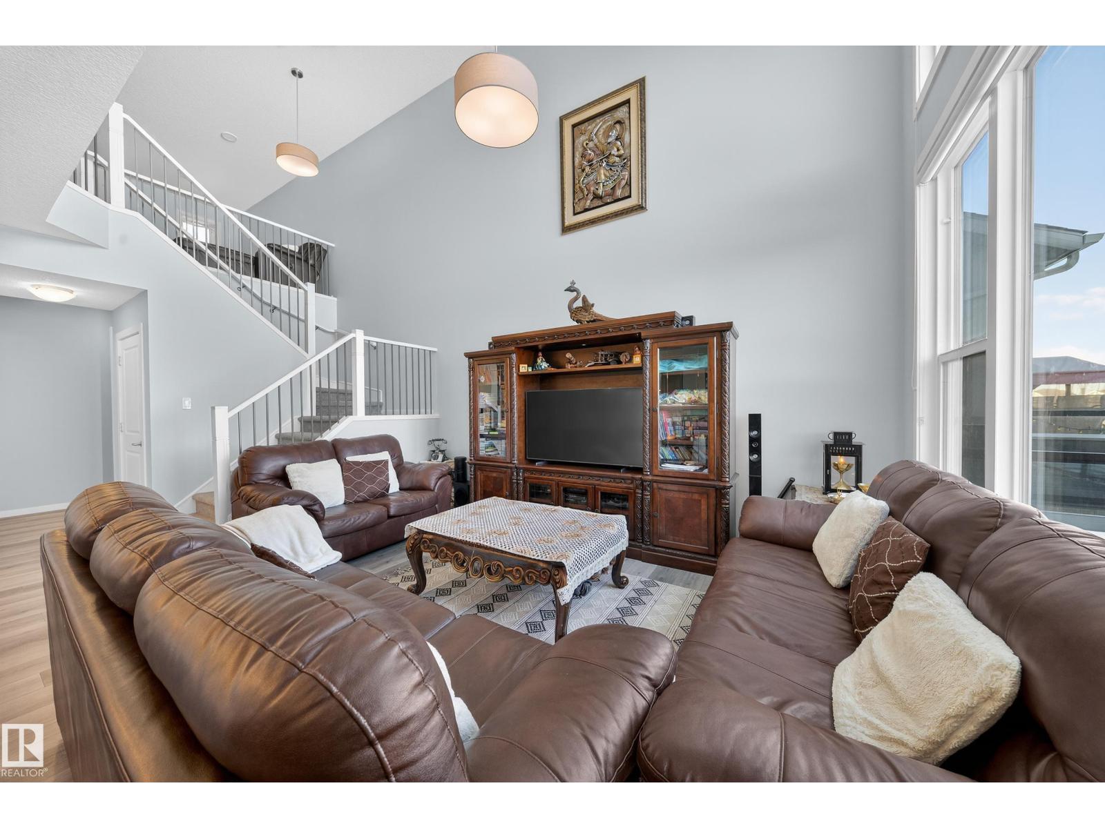 1575 PLUM CIRCLE CI SW - Image 29