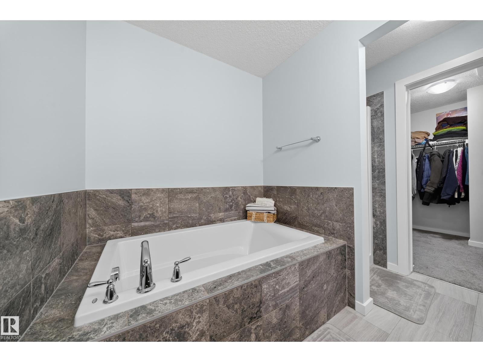 1575 PLUM CIRCLE CI SW - Image 56