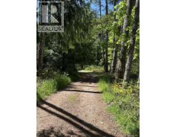 4510 Bedwell Harbour Rd, Pender Island, BC V0N2M1 Photo 10