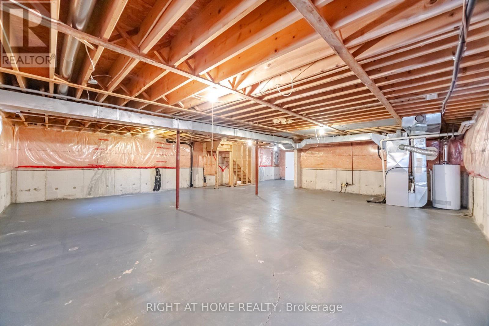 5296 MIDDLEBURY DRIVE - 44