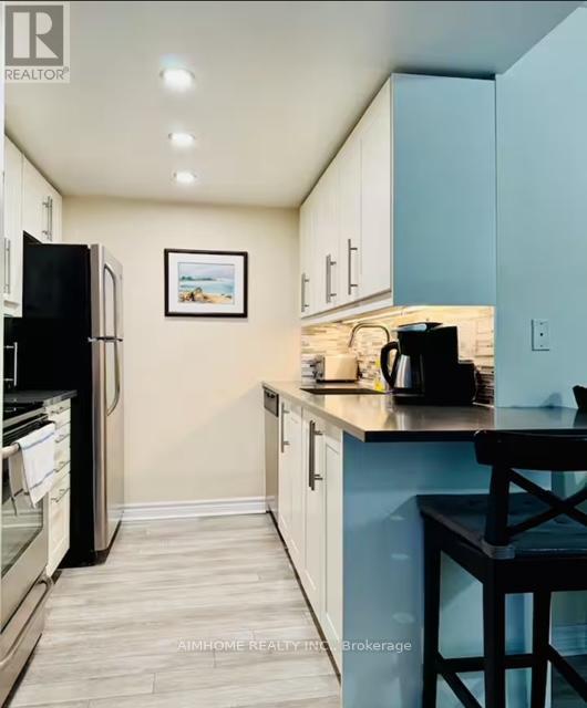 #1 100 REDPATH AVENUE - 7