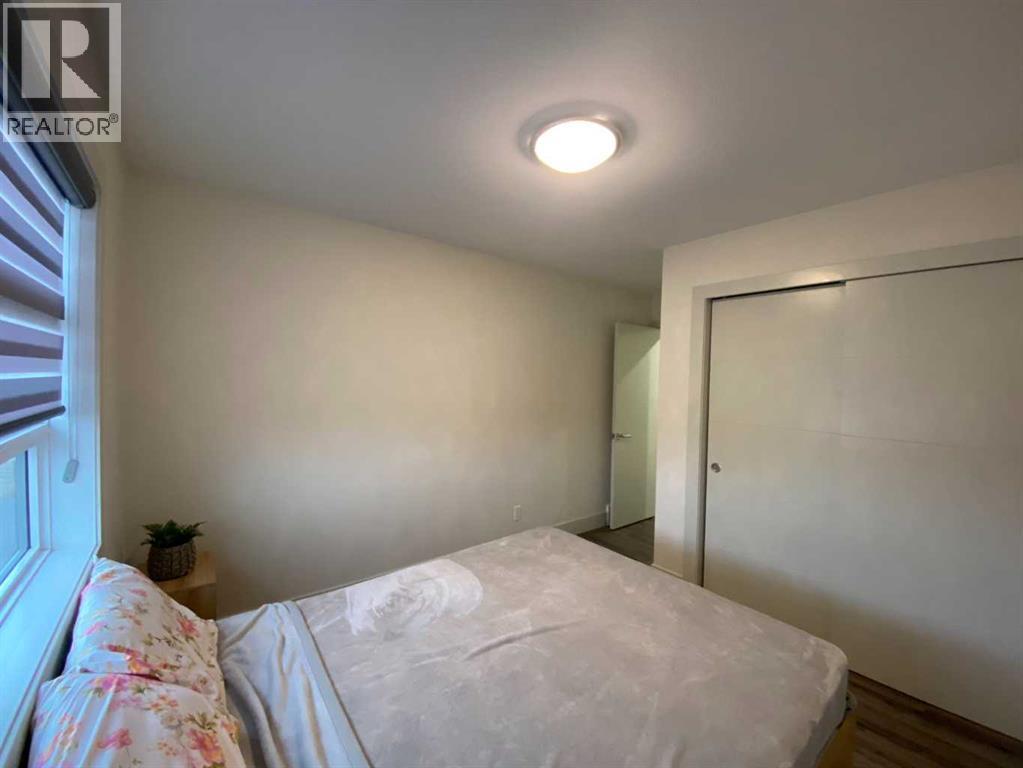 5402 43 Street - 27