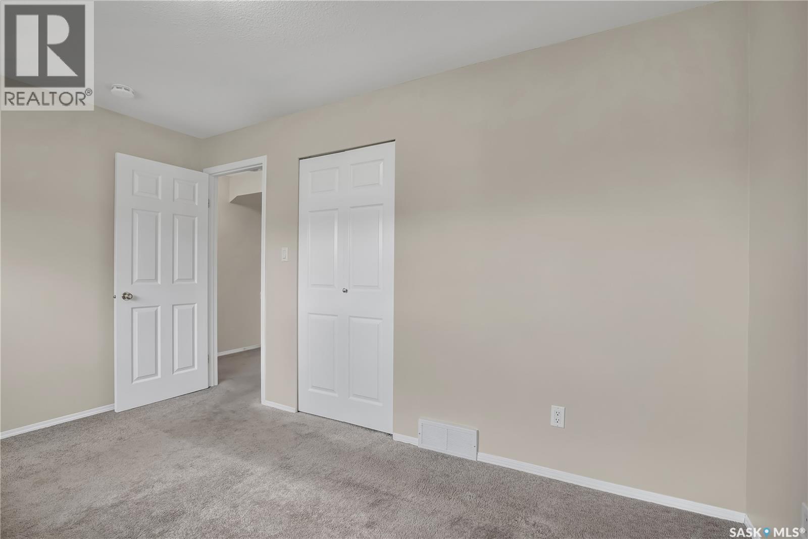 211 Hedley STREET - Image 15