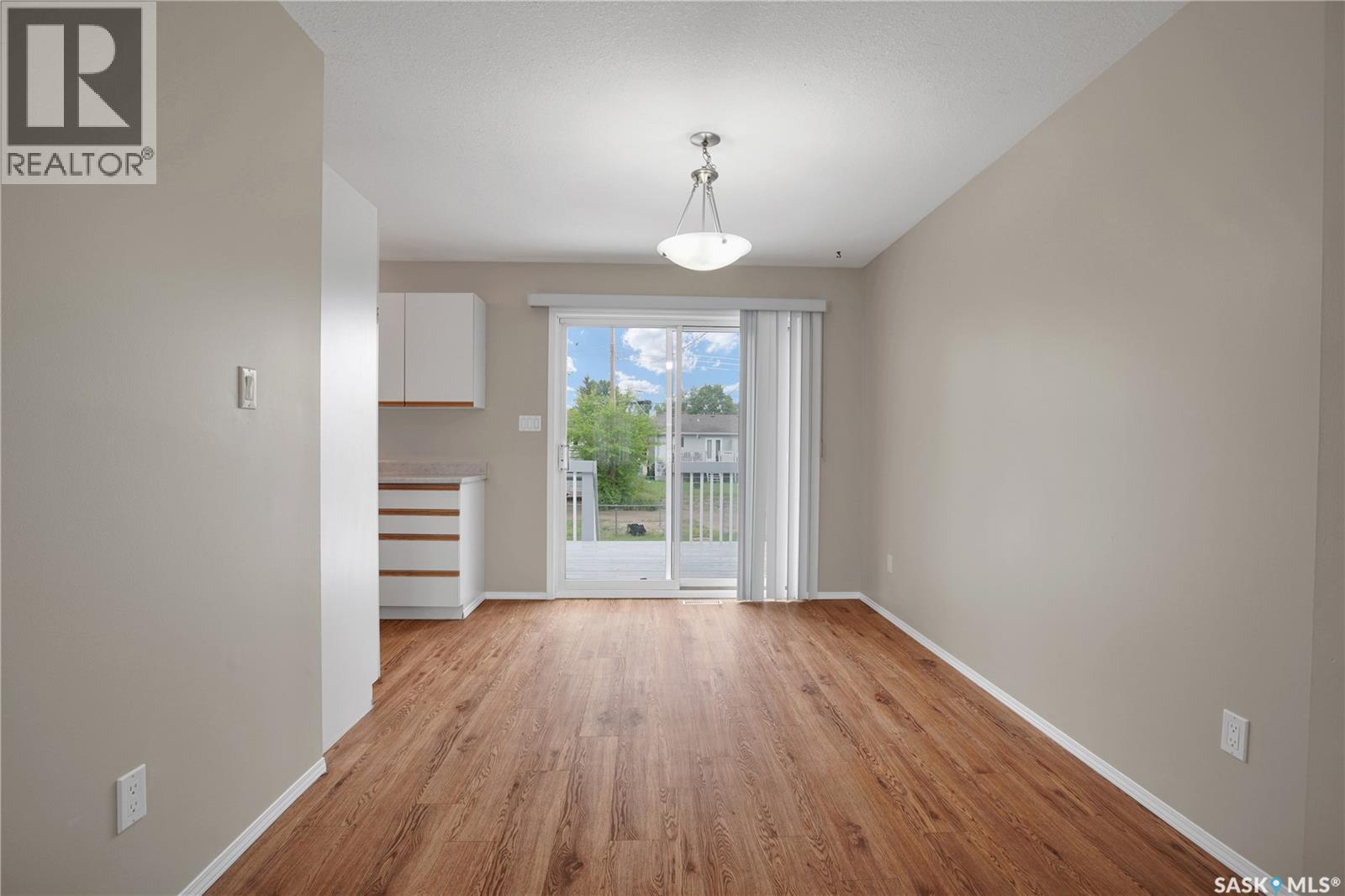 211 Hedley STREET - Image 7