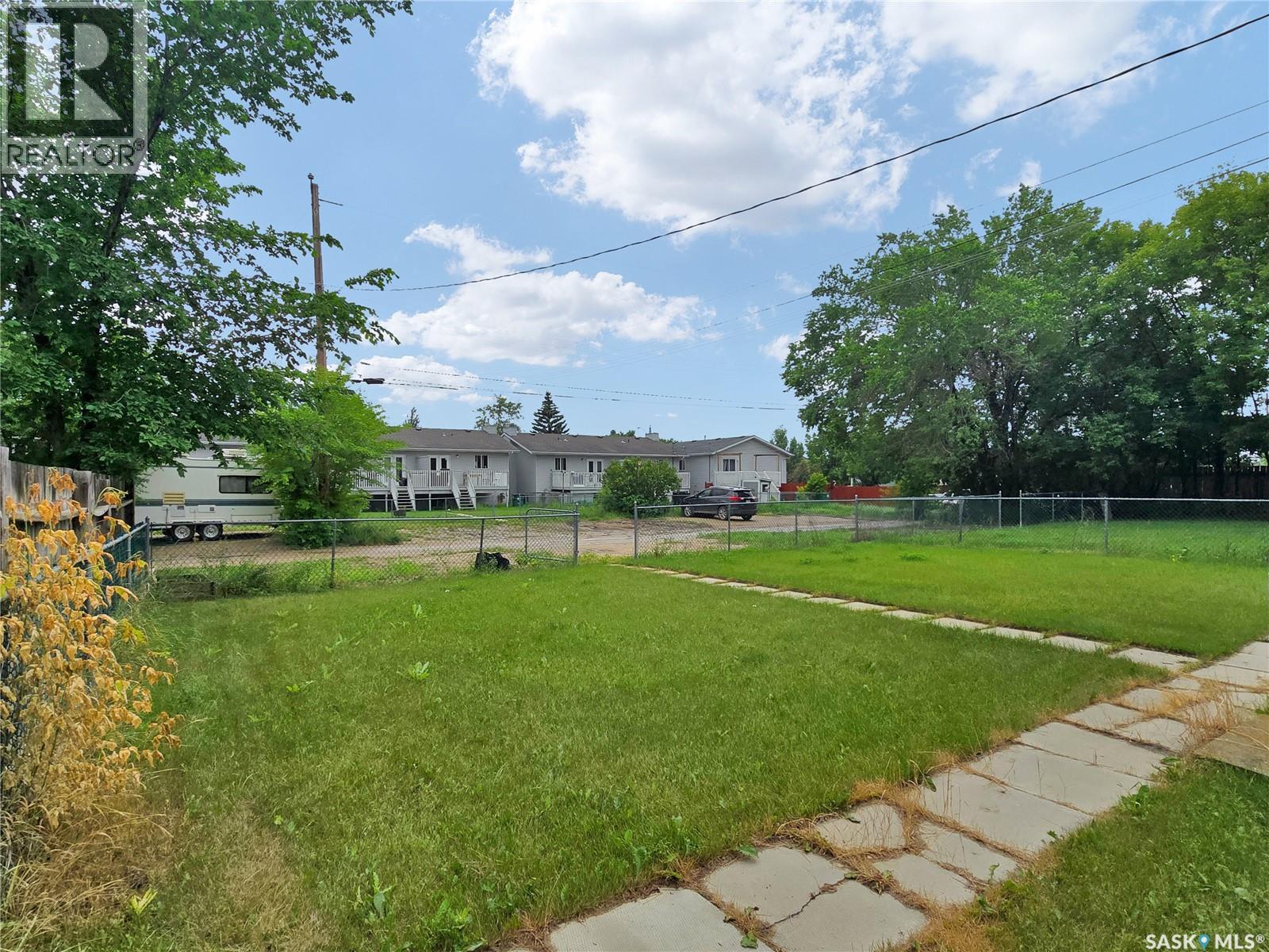 211 Hedley STREET - Image 25