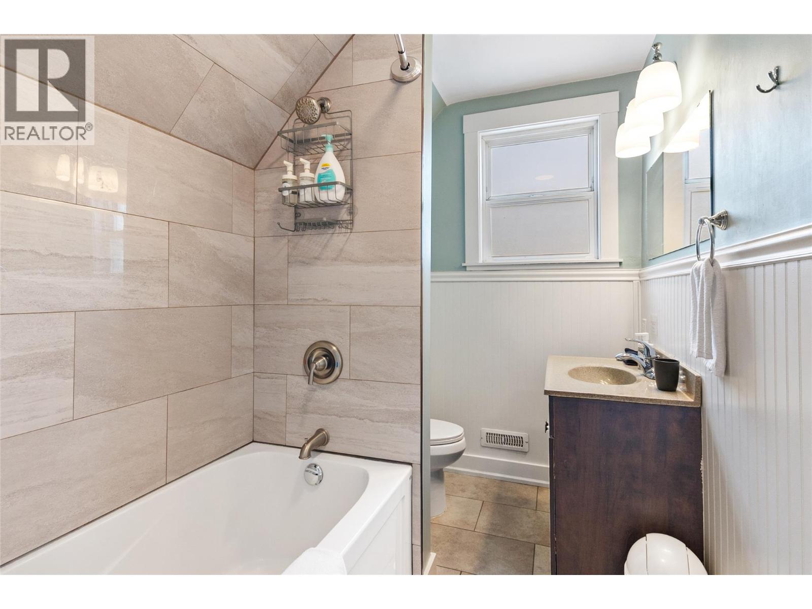509 Mackenzie Avenue - 34