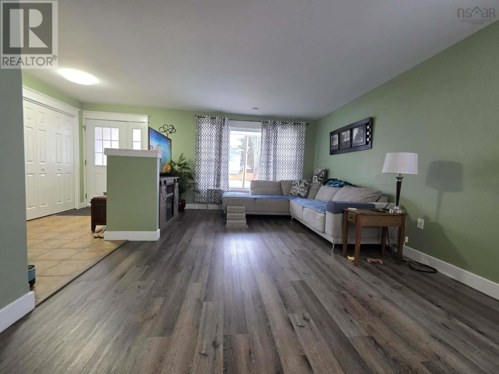 Property 8 of 23 of 1611 MacKay Street