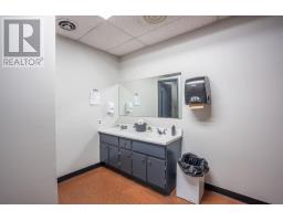 464 & 452 Albert St E, Sault Ste  Marie, ON P6A2J8 Photo 40