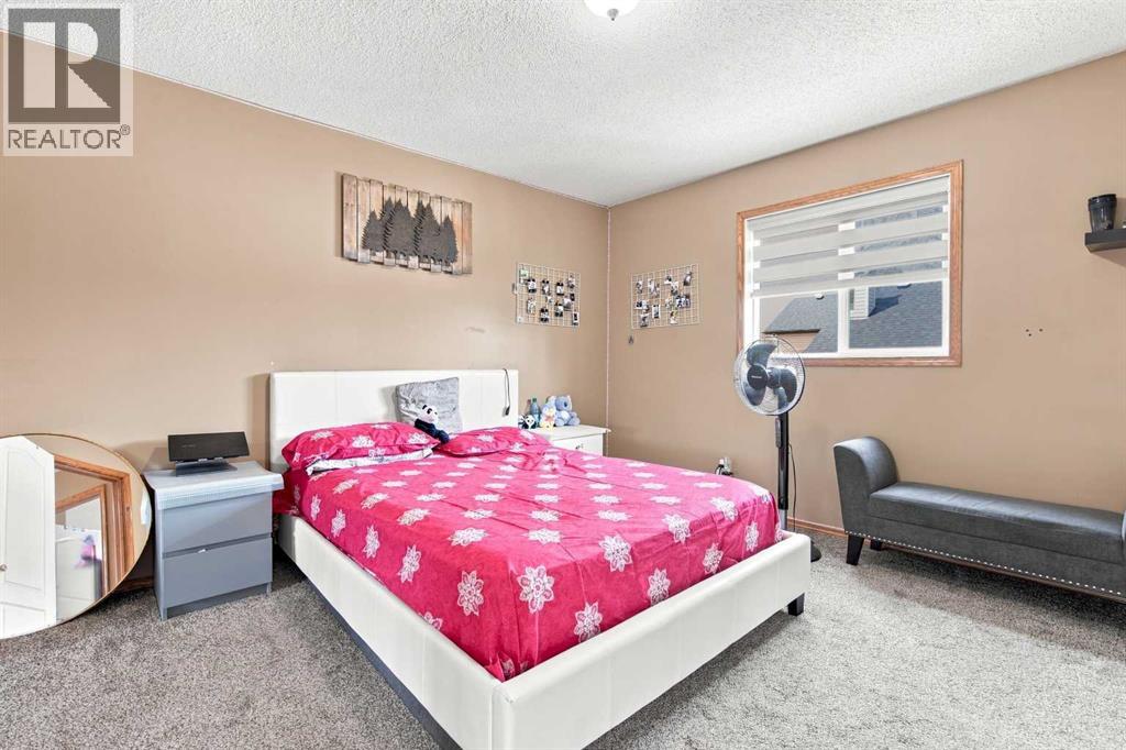 610 Saddlecreek Way NE - 14
