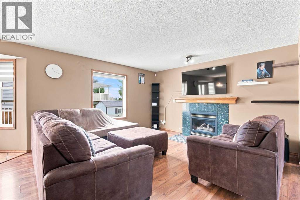 610 Saddlecreek Way NE - 9