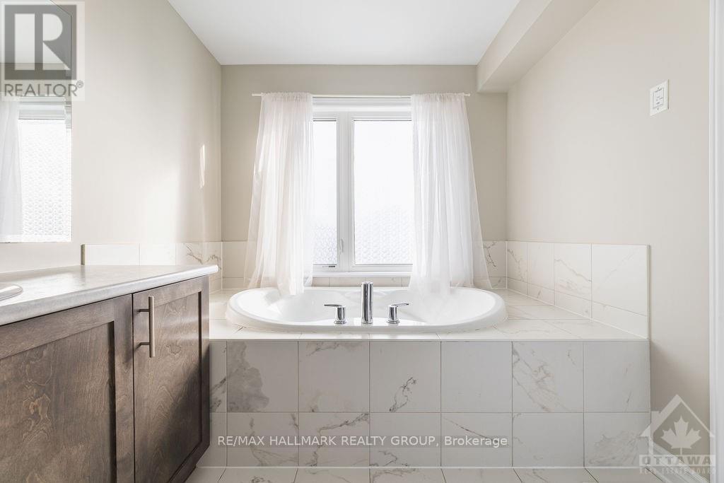 3 Bed, 3 Bath House for Rent in Ottawa – 277 LIVERY STREET, Ottawa – MLS# X13655848 - Image 19