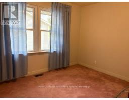 393 Spartan Avenue W, Ottawa, ON K1K1J6 Photo 8