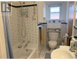 393 Spartan Avenue W, Ottawa, ON K1K1J6 Photo 9