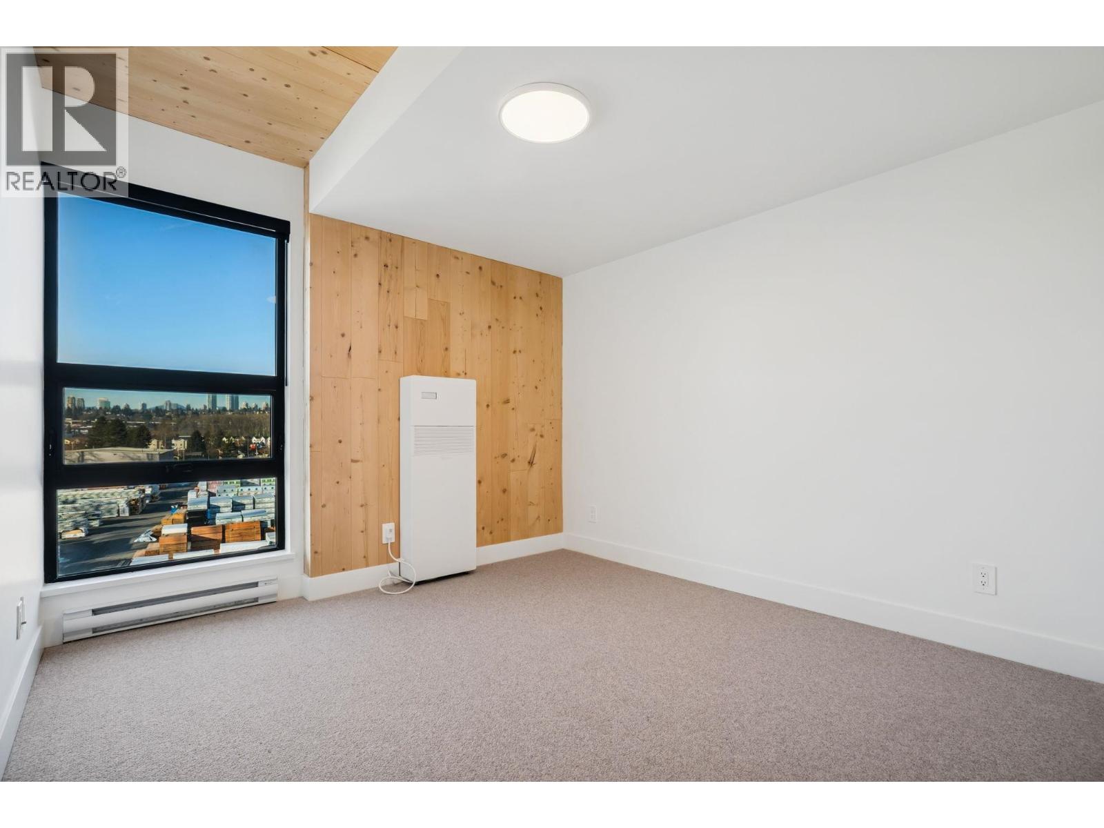 310 310 SALTER STREET, New Westminster